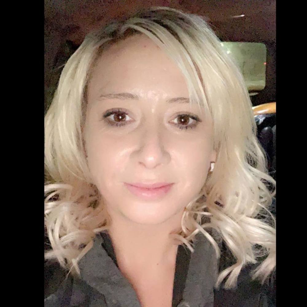 Meet your Posher, Victoria